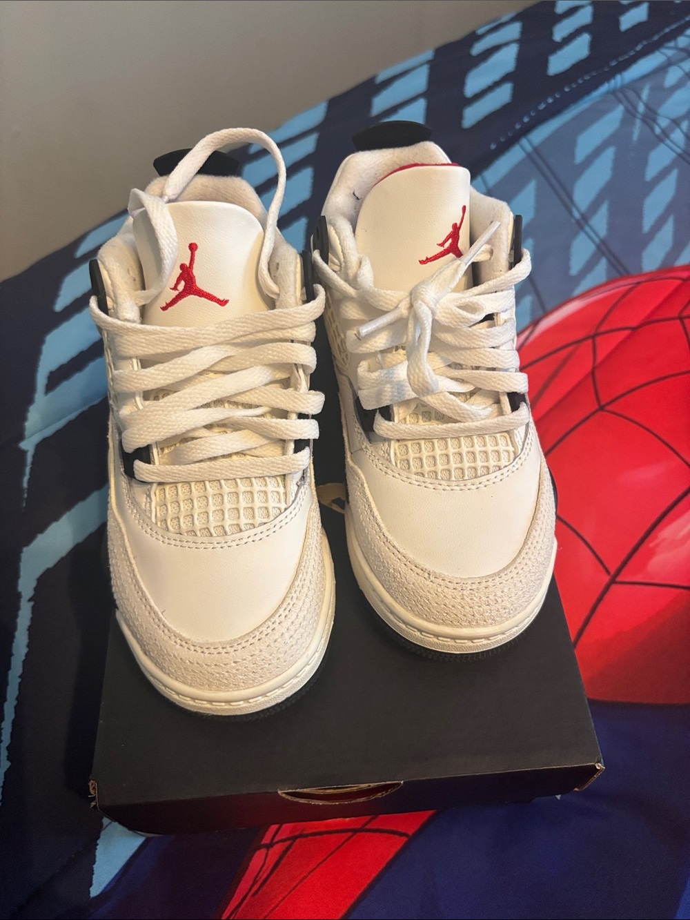 Jordan Kids' Sneakers in White and Black - Picture 6 of 7